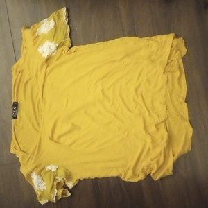 ECLA short sleeve top large